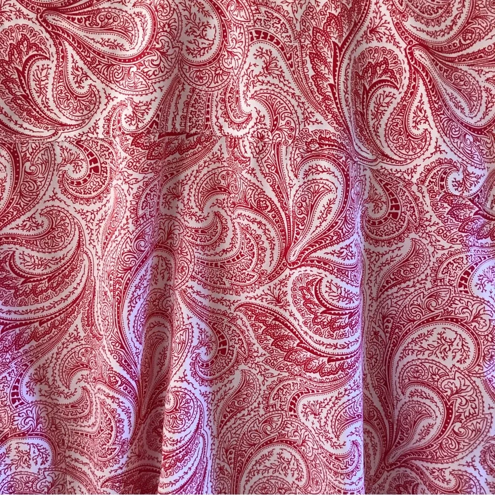 Talbots blouse size 16 button down red and white paisley cotton spandex - Picture 7 of 7